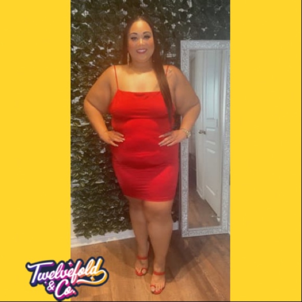 2 for $10‼️ Red Open Back Criss Cross Dress